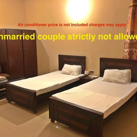 Babar House Hotel ไฟซาลาบัด ภายนอก รูปภาพ