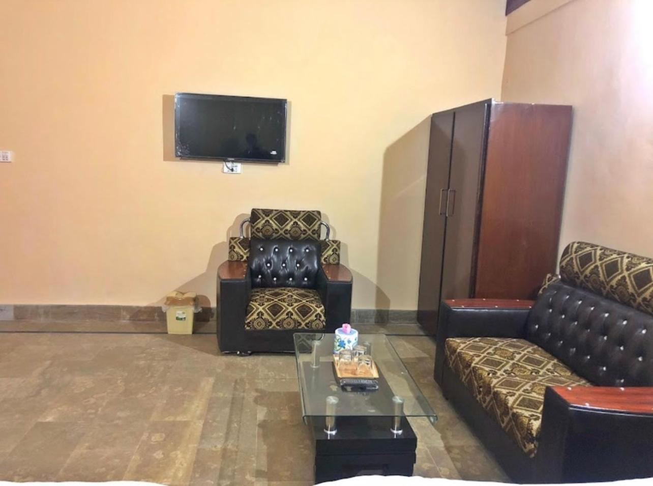 Babar House Hotel ไฟซาลาบัด ภายนอก รูปภาพ